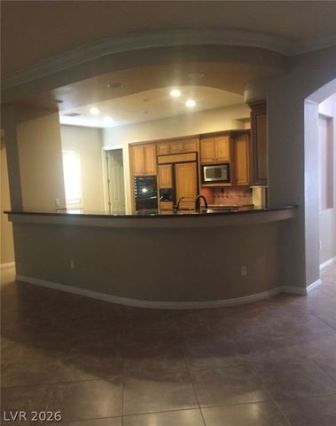 320 Onyx Crest Street, Las Vegas, NV 89145