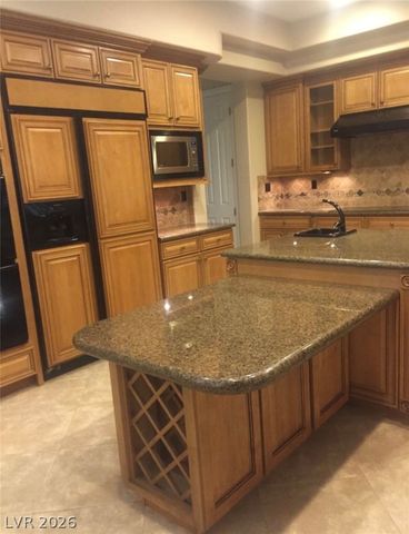 320 Onyx Crest Street, Las Vegas, NV 89145