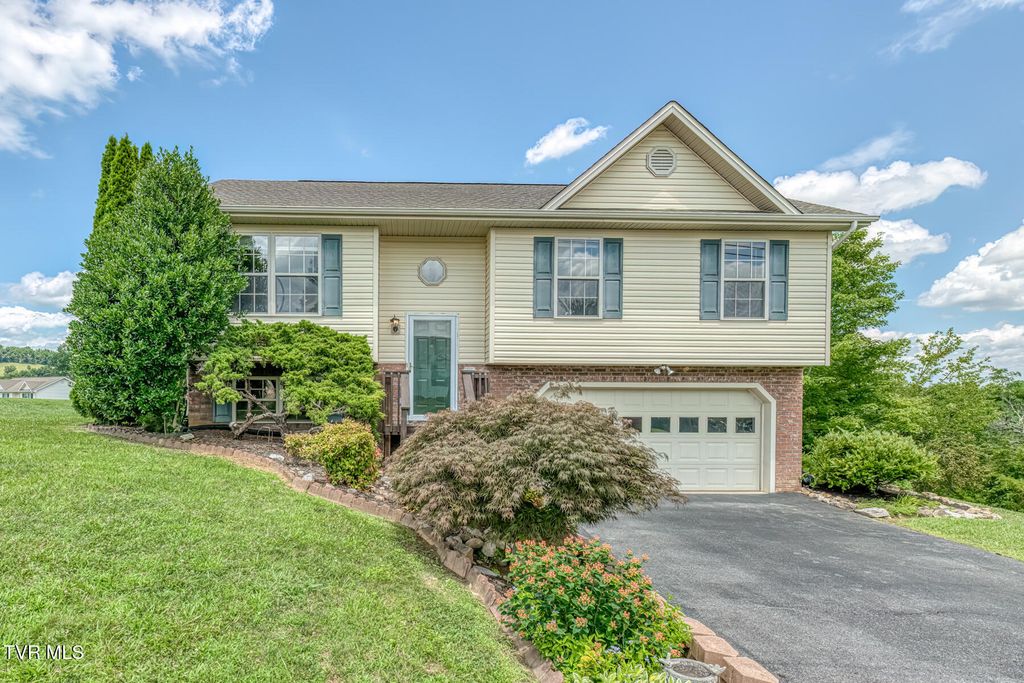 186 New Hope Road, Jonesborough, TN 37659