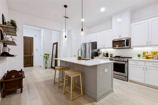 5015 Meridian Lane 1106, Addison, TX 75001