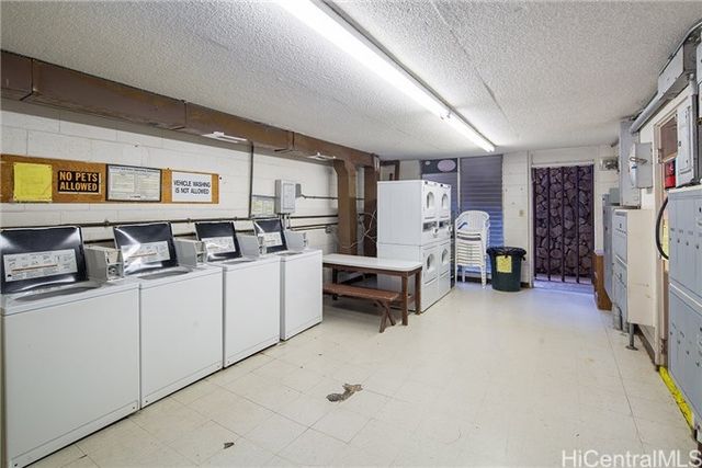 2140 10th Avenue 201A, Honolulu, HI 96816