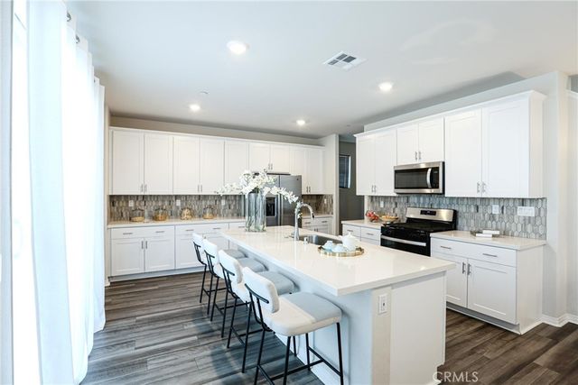 24296 INSIGNIA, Menifee, CA 92584