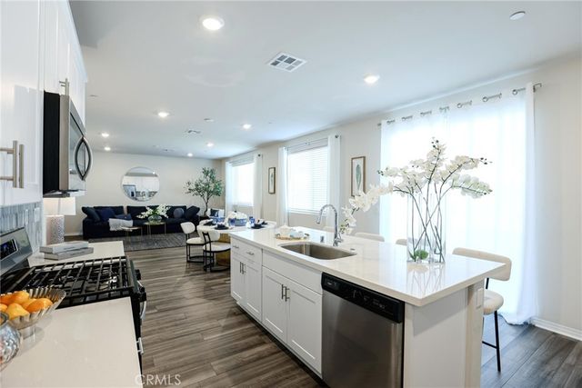 24296 INSIGNIA, Menifee, CA 92584