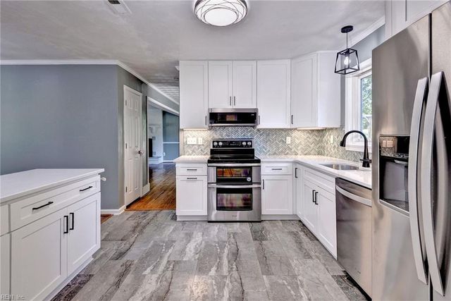 105 Glenn CV, Seaford, VA 23696