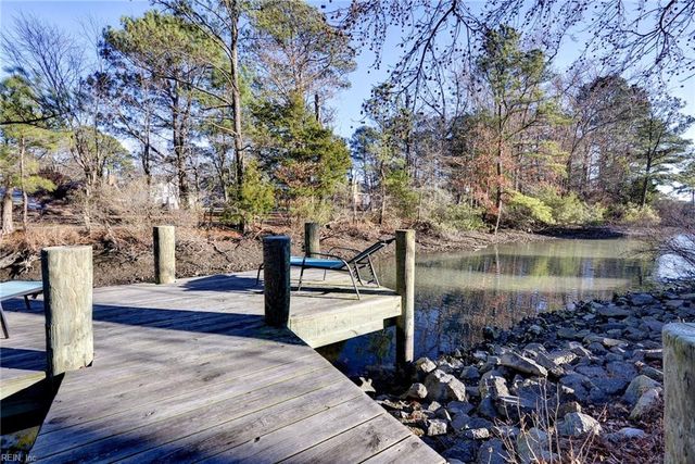 105 Glenn CV, Seaford, VA 23696