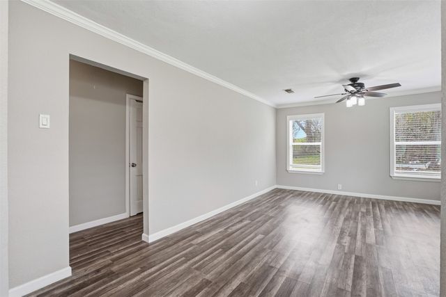 4867 Lawther Drive, River Oaks, TX 76114