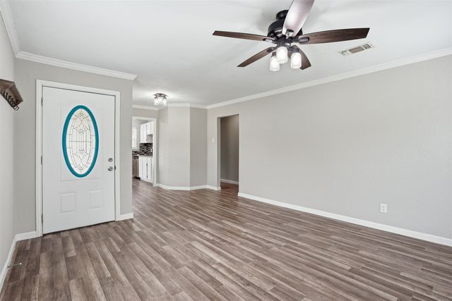 4867 Lawther Drive, River Oaks, TX 76114