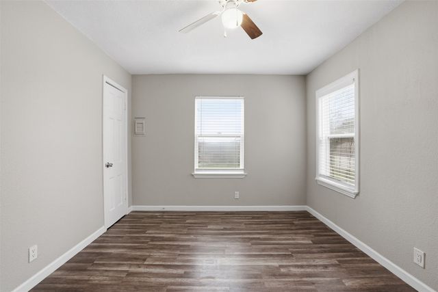 4867 Lawther Drive, River Oaks, TX 76114