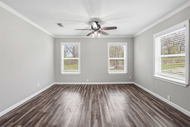 4867 Lawther Drive, River Oaks, TX 76114