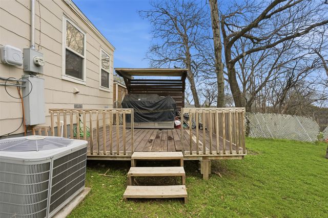 4867 Lawther Drive, River Oaks, TX 76114