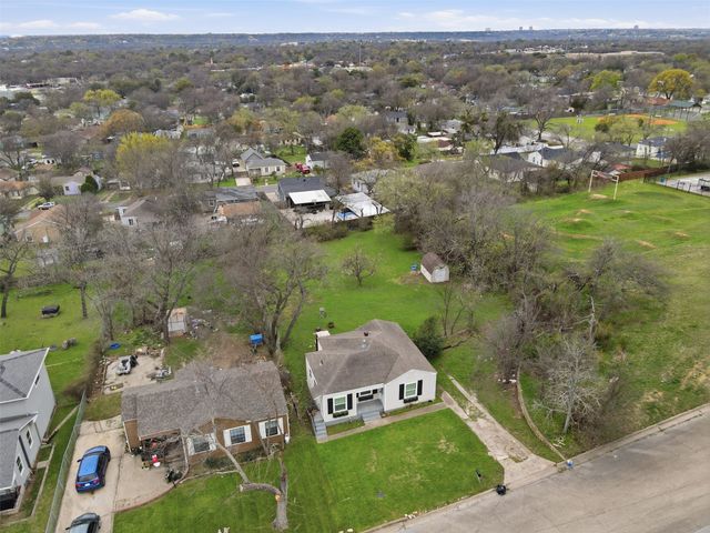 4867 Lawther Drive, River Oaks, TX 76114