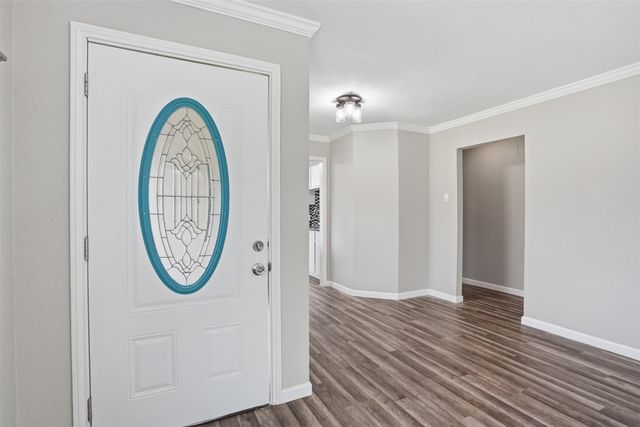 4867 Lawther Drive, River Oaks, TX 76114