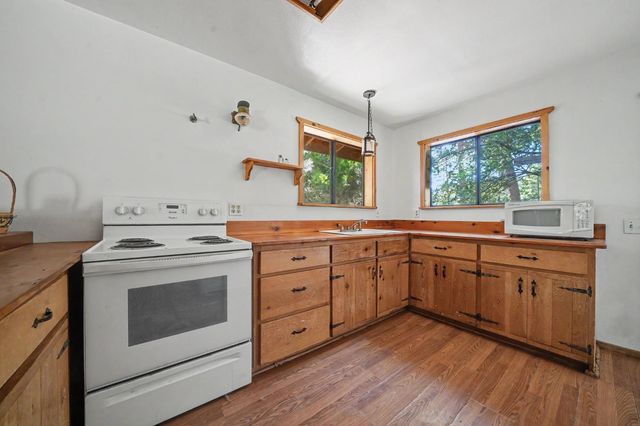 2285 Cedarville Rd, Somerset, CA 95684