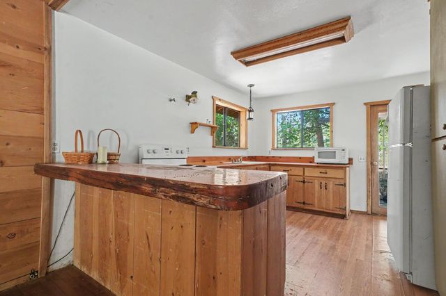 2285 Cedarville Rd, Somerset, CA 95684