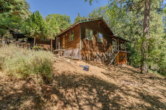 2285 Cedarville Rd, Somerset, CA 95684