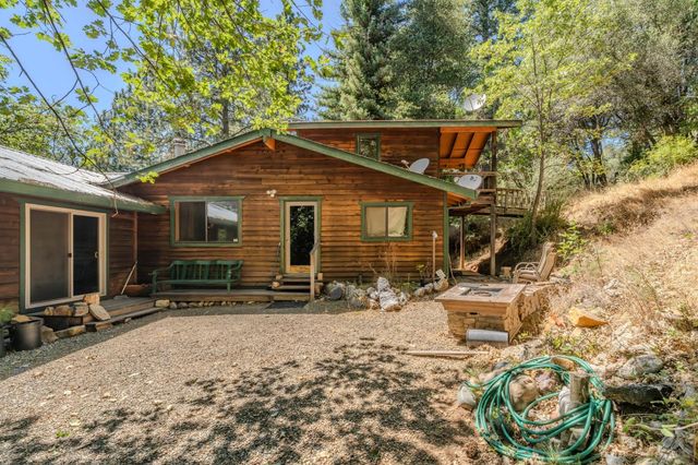 2285 Cedarville Rd, Somerset, CA 95684