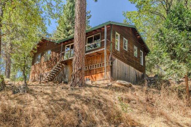 2285 Cedarville Rd, Somerset, CA 95684