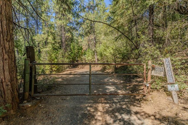 2285 Cedarville Rd, Somerset, CA 95684