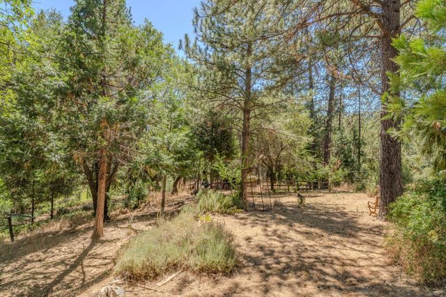 2285 Cedarville Rd, Somerset, CA 95684
