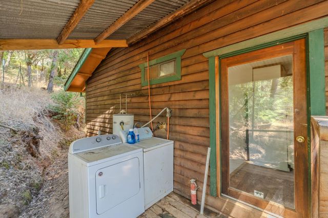 2285 Cedarville Rd, Somerset, CA 95684