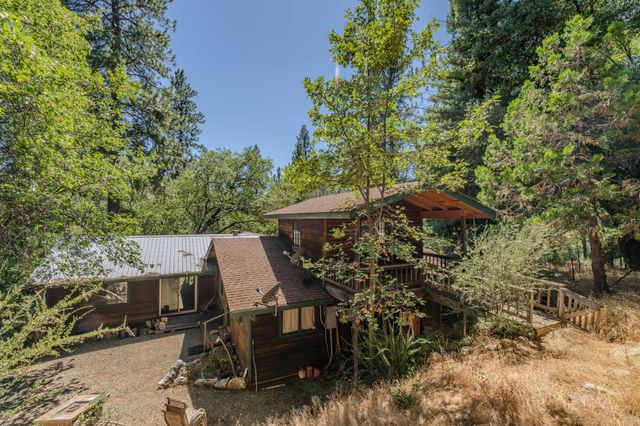 2285 Cedarville Rd, Somerset, CA 95684