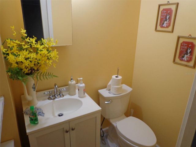 1904 W WATERS AVE, Tampa, FL 33603