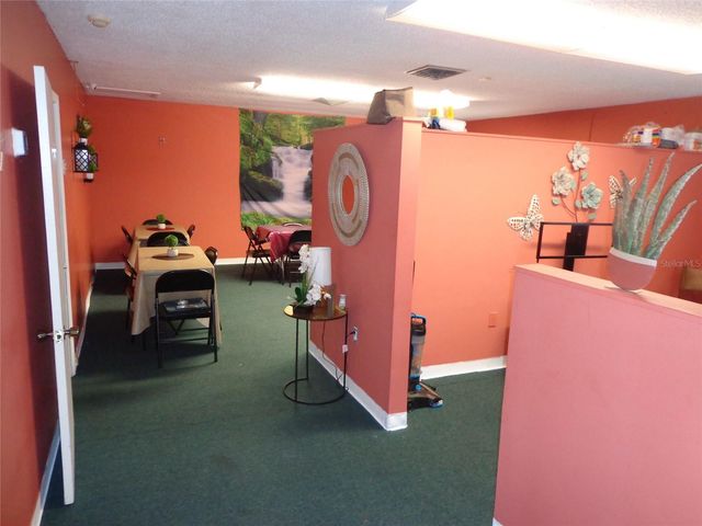 1904 W WATERS AVE, Tampa, FL 33603