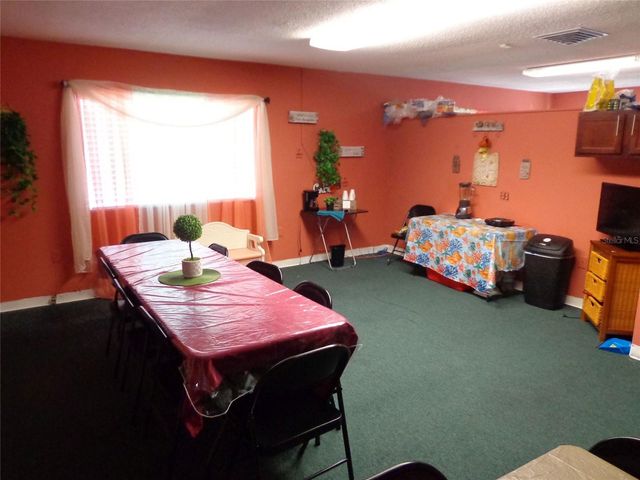 1904 W WATERS AVE, Tampa, FL 33603