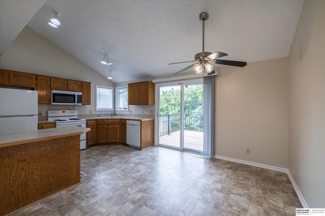 8506 N 83rd Avenue, Omaha, NE 68122