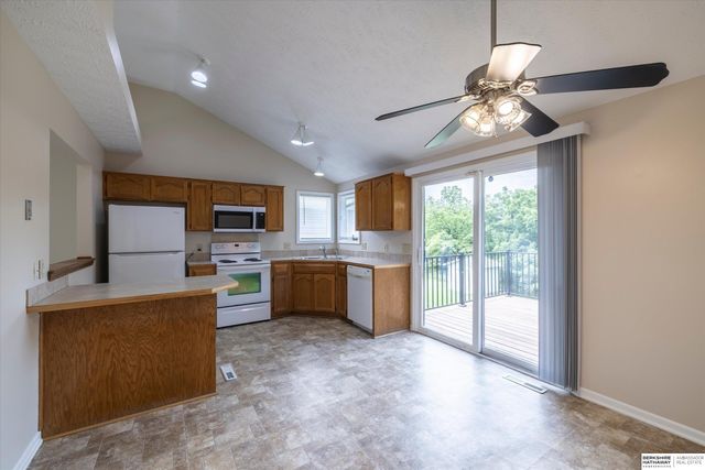 8506 N 83rd Avenue, Omaha, NE 68122