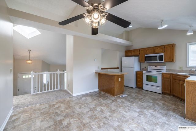 8506 N 83rd Avenue, Omaha, NE 68122