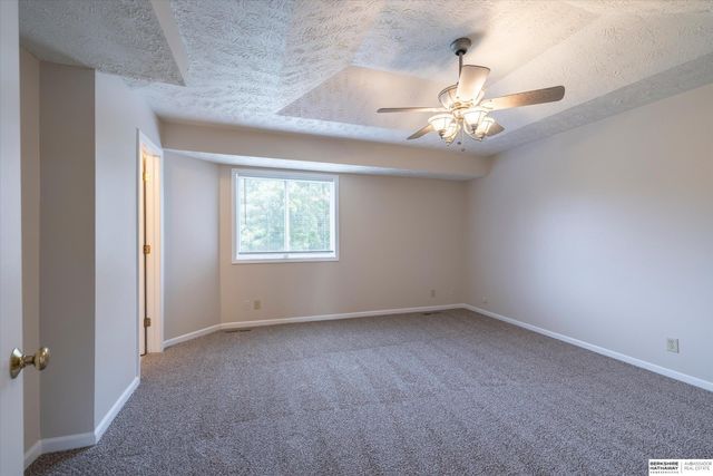 8506 N 83rd Avenue, Omaha, NE 68122