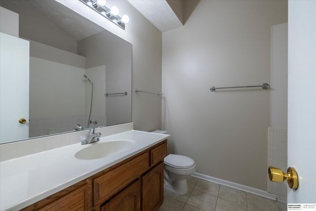 8506 N 83rd Avenue, Omaha, NE 68122