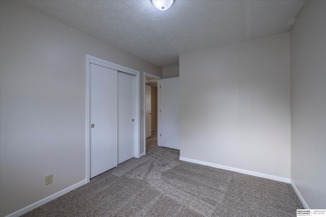 8506 N 83rd Avenue, Omaha, NE 68122