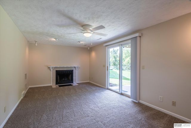 8506 N 83rd Avenue, Omaha, NE 68122