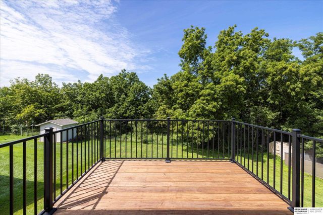 8506 N 83rd Avenue, Omaha, NE 68122
