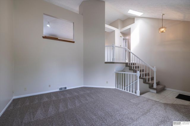 8506 N 83rd Avenue, Omaha, NE 68122