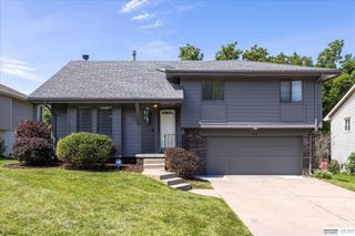 8506 N 83rd Avenue, Omaha, NE 68122