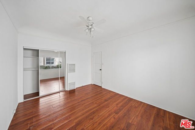 153 S Crescent Drive 3, Beverly Hills, CA 90212