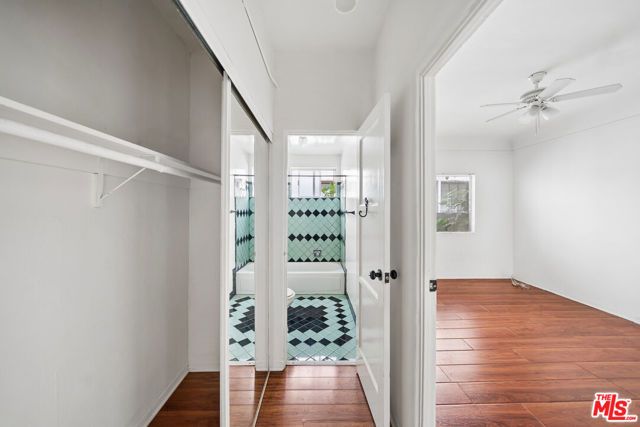153 S Crescent Drive 3, Beverly Hills, CA 90212