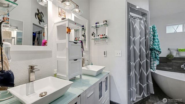 15232 SE 176th Street, Renton, WA 98058