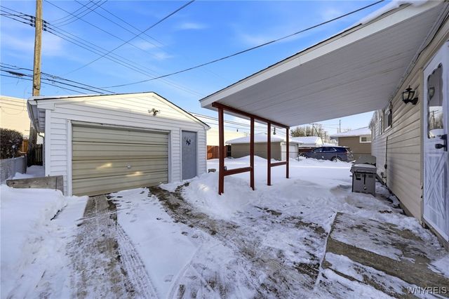 53 Winkler Drive, Tonawanda, NY 14150