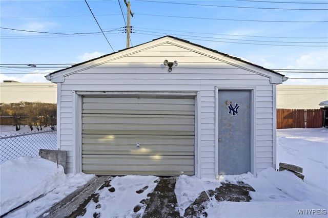 53 Winkler Drive, Tonawanda, NY 14150