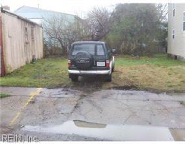 1825 Tidewater DR, Norfolk, VA 23504