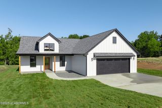 10879 COUNTRY AIRE MEADOWS COURT, Holts Summit, MO 65043