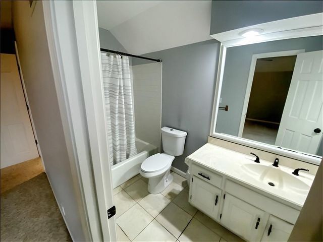 10631 W 109th Street, Overland Park, KS 66210