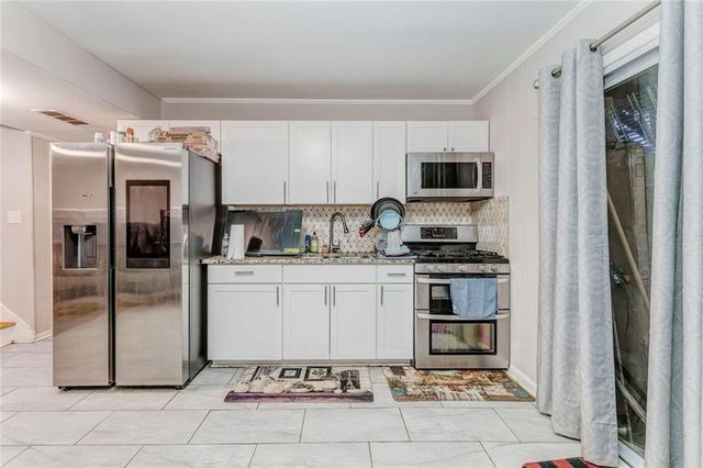 1607 Hillview Avenue, Jonesboro, GA 30236