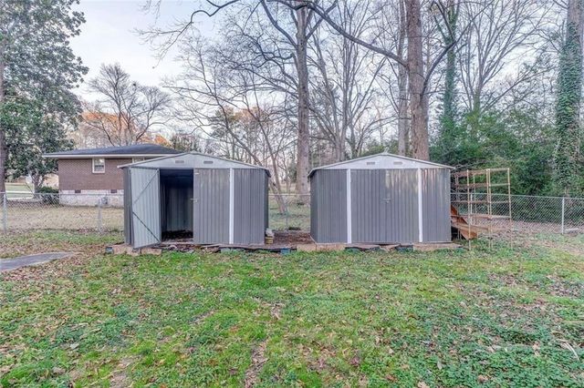 1607 Hillview Avenue, Jonesboro, GA 30236