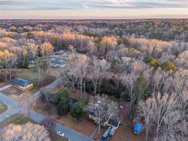 1607 Hillview Avenue, Jonesboro, GA 30236