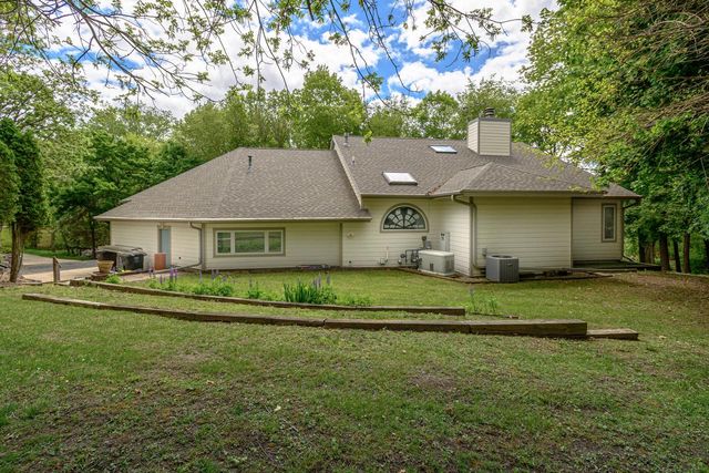 N6209 Helena STREET, Lake Mills, WI 53551
